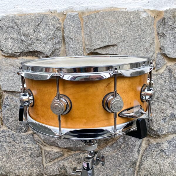 Caixa de bateria DW Collectors 14×6”. 1972 (Seminova)