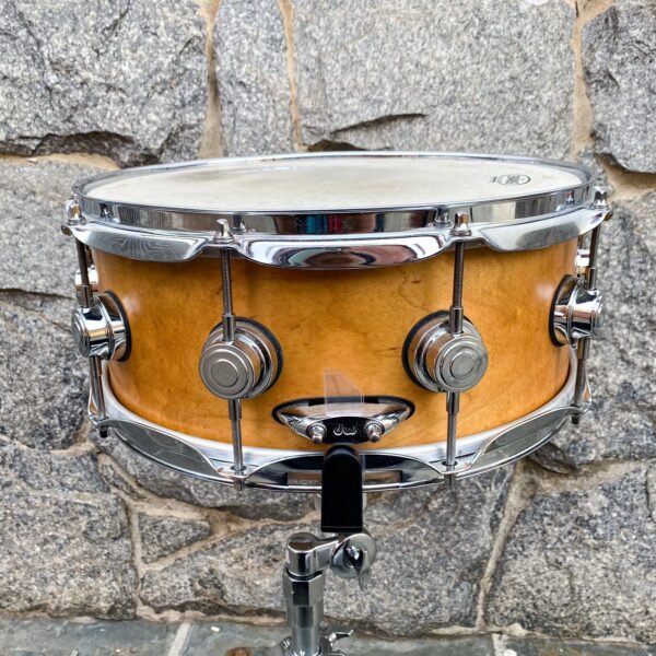 Caixa de bateria DW Collectors 14×6”. 1972 (Seminova)