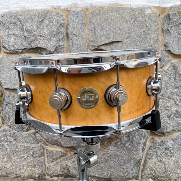 Caixa de bateria DW Collectors 14×6”. 1972 (Seminova)